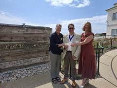dday-cheque-presentationjpg